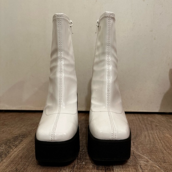 Katy Perry Heightened Platform Bootie - Picture 3 of 10